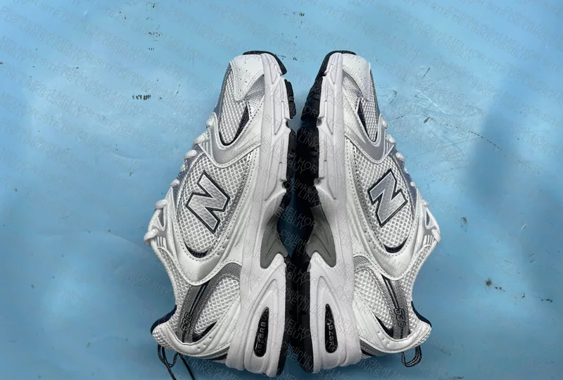 New Balance 530 6