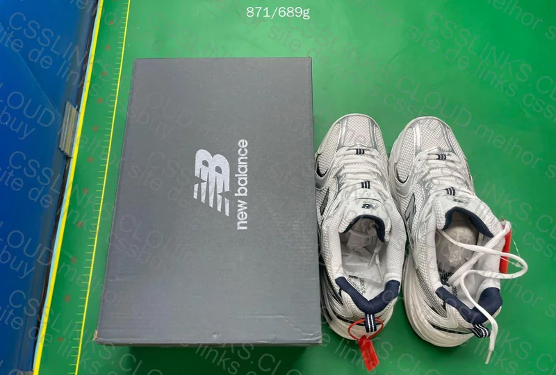 New Balance 530 7