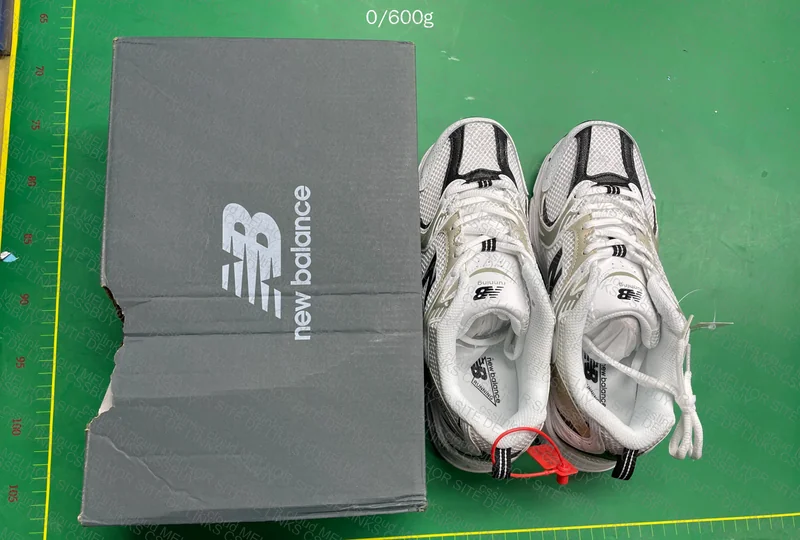 NEW BALANCE 530 7