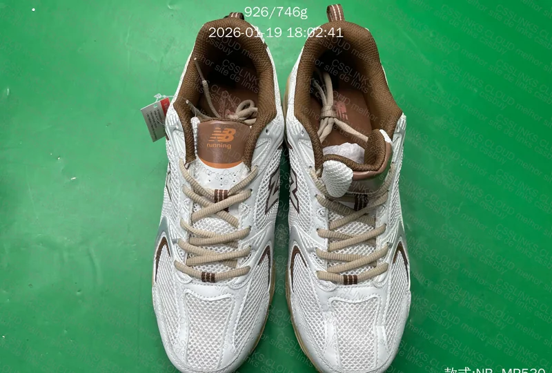 NEW BALANCE 530 2