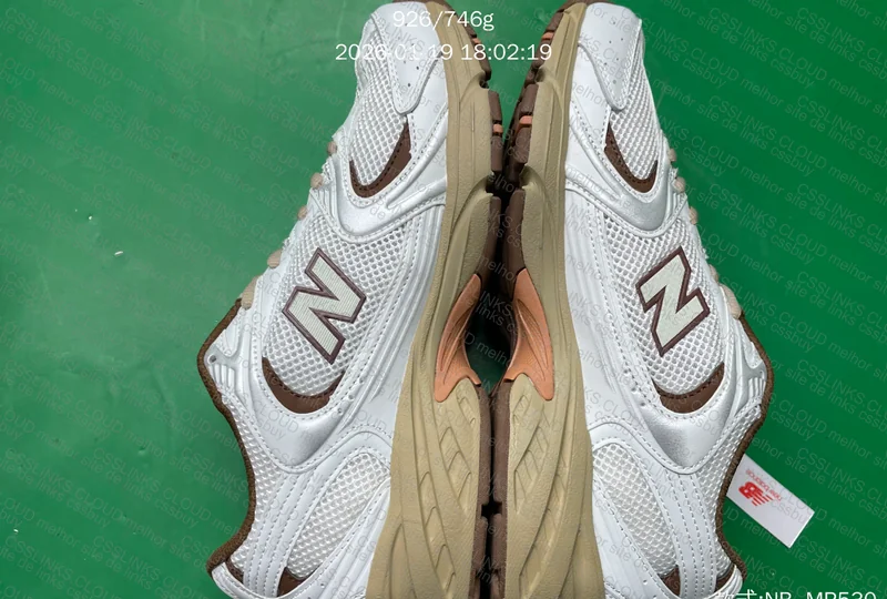 NEW BALANCE 530 4