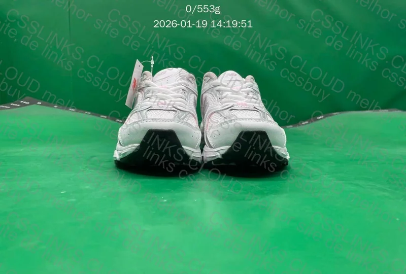 New Balance 530 9