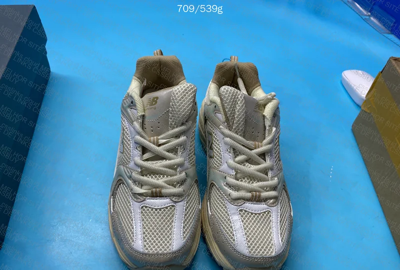 New Balance 530 Beige AA 6