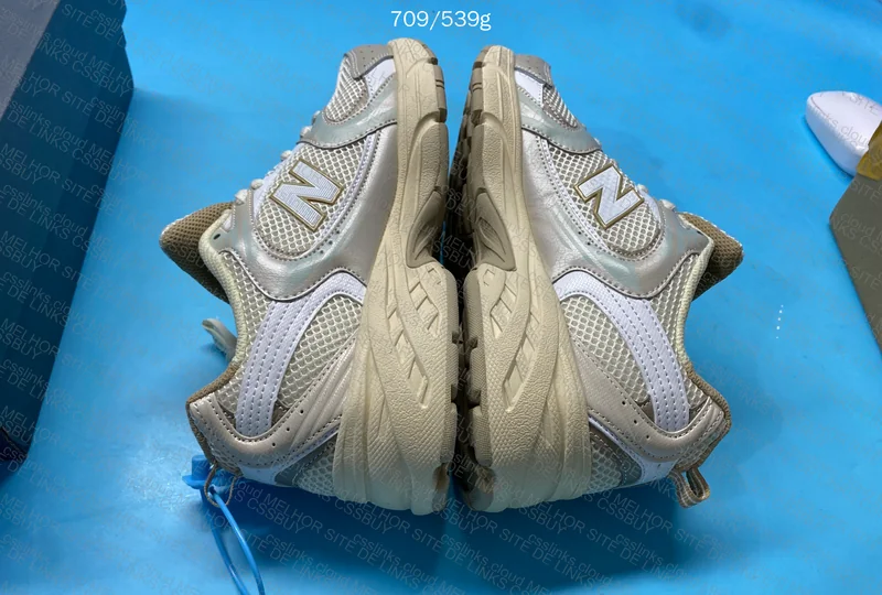 New Balance 530 Beige AA 7