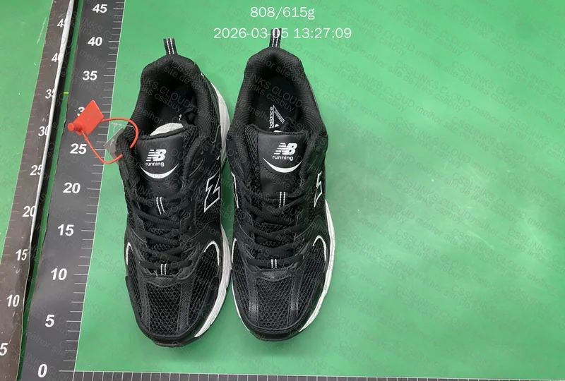 New Balance 530 Preto