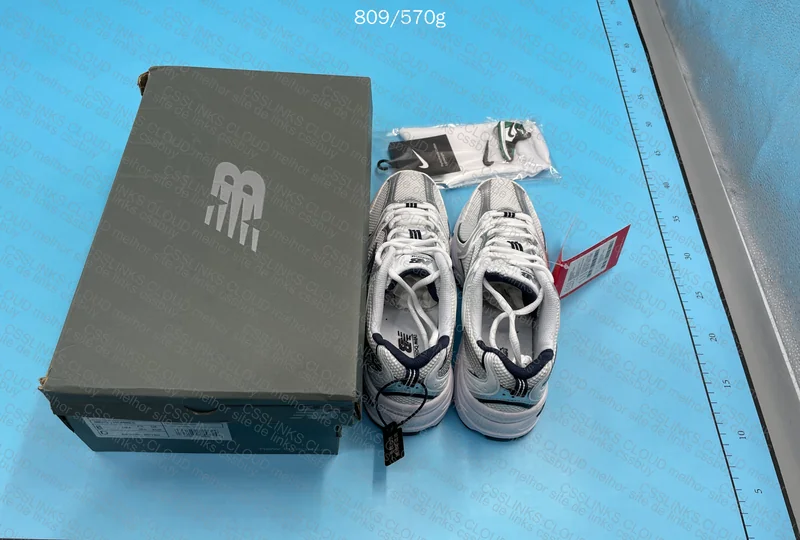 New Balance 530/NB 530 + Brinde - 180y 2