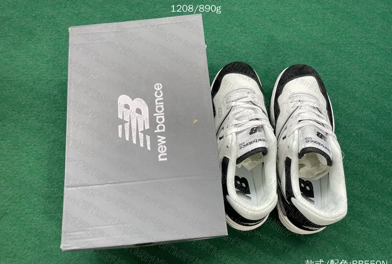 New Balance 550