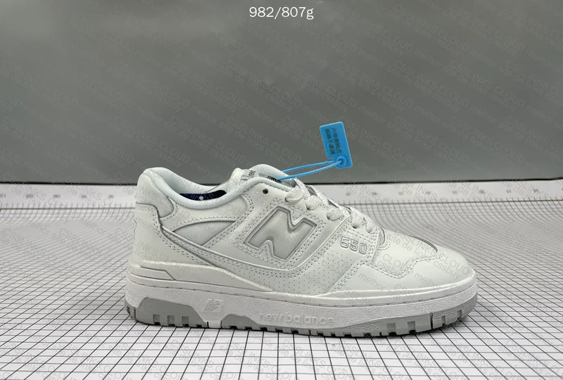New Balance 550 - White and Grey 3