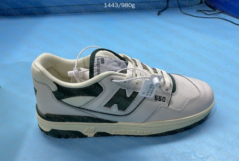 New Balance 550 Sea Salt Hunter Green 9
