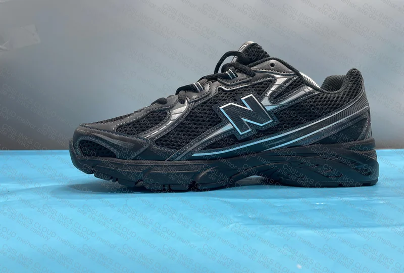 New Balance 740 2