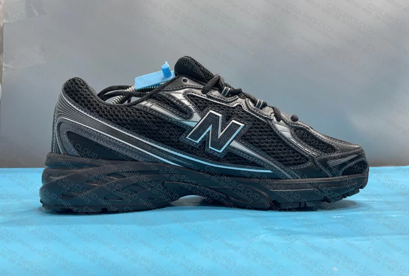 New Balance 740 9