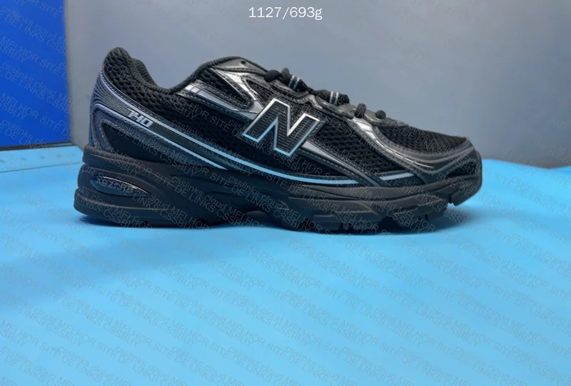 New Balance 740 5