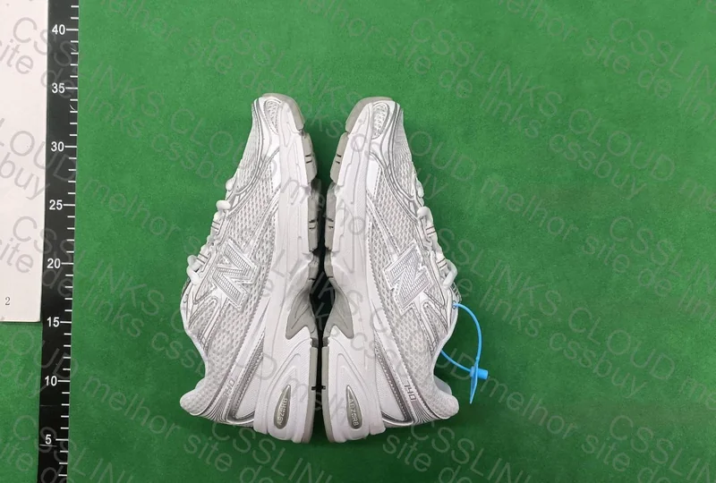 New balance 740 DT 4