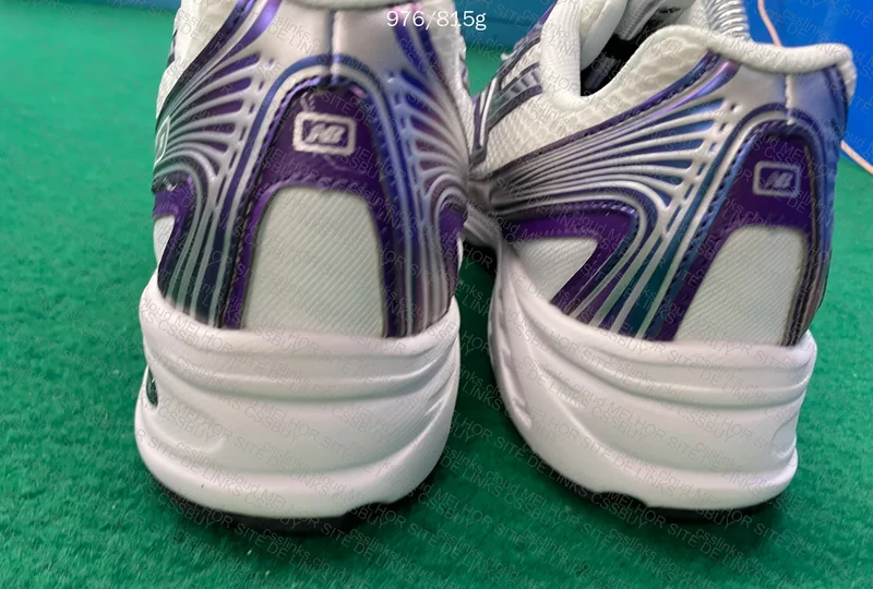 New Balance 740 Purple