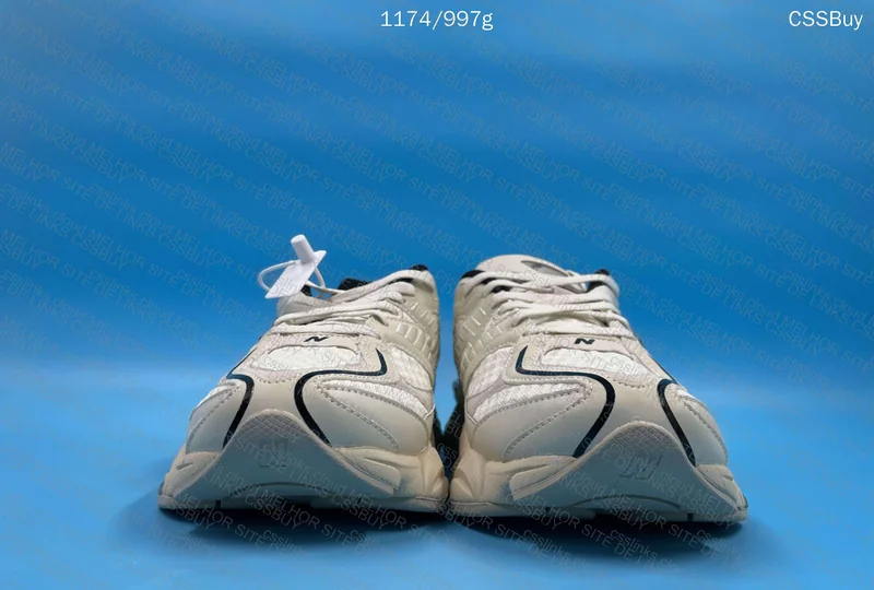 NEW BALANCE 9060 4