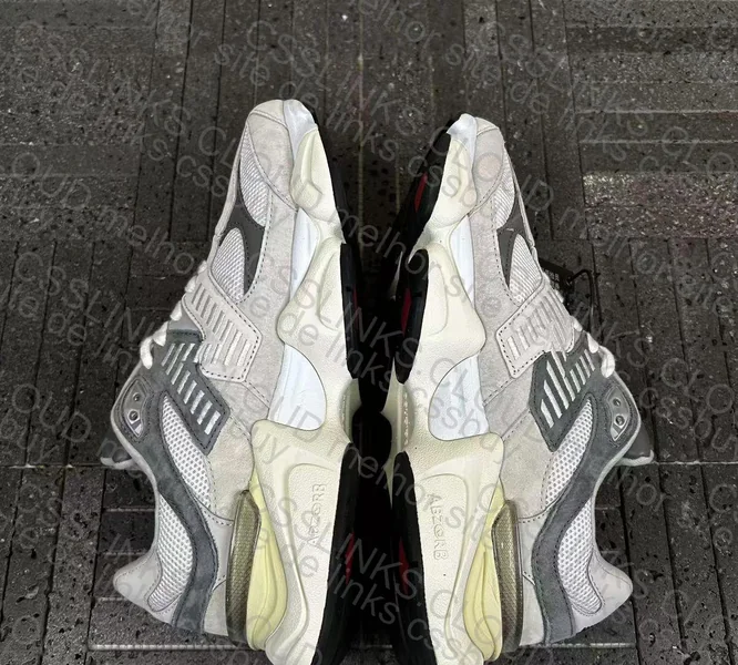 NEW BALANCE 9060 4