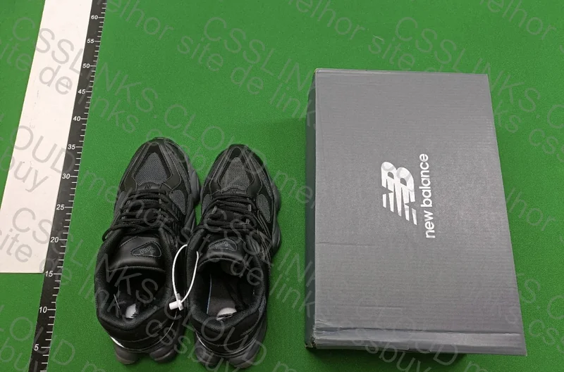 New Balance 9060