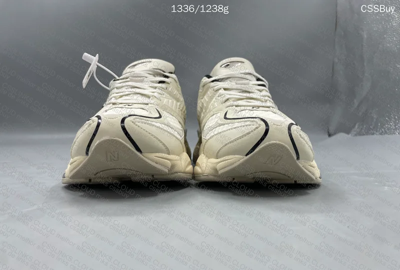 NEW BALANCE 9060 (250Y) 5