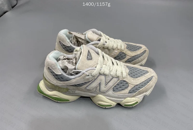 New Balance 9060 Bricks Wood