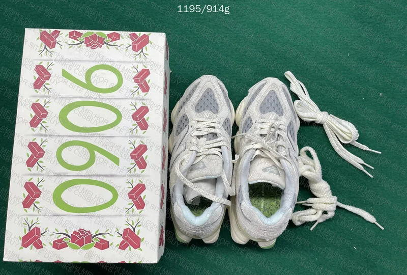 New balance 9060 bricks & wood (sale)