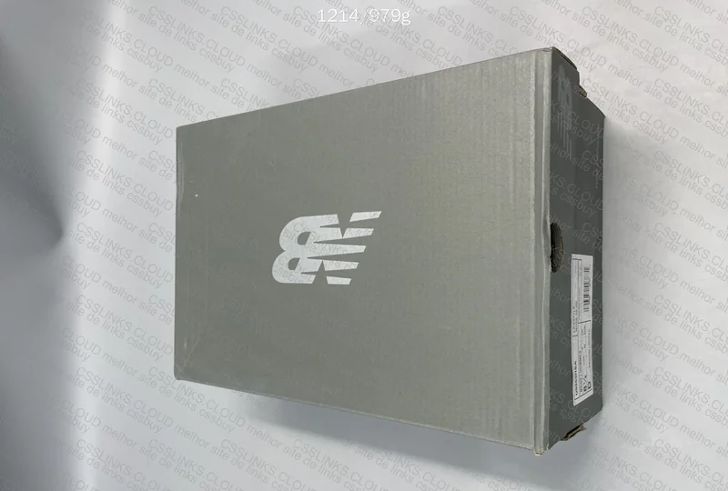 New Balance 9060 GOAT 8