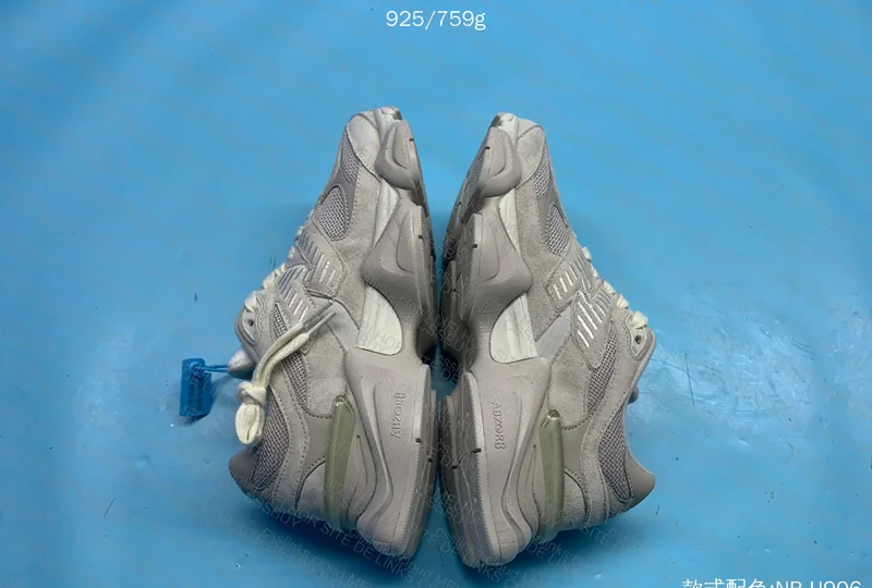 NEW BALANCE 9060 - Grey Moonbeam 3