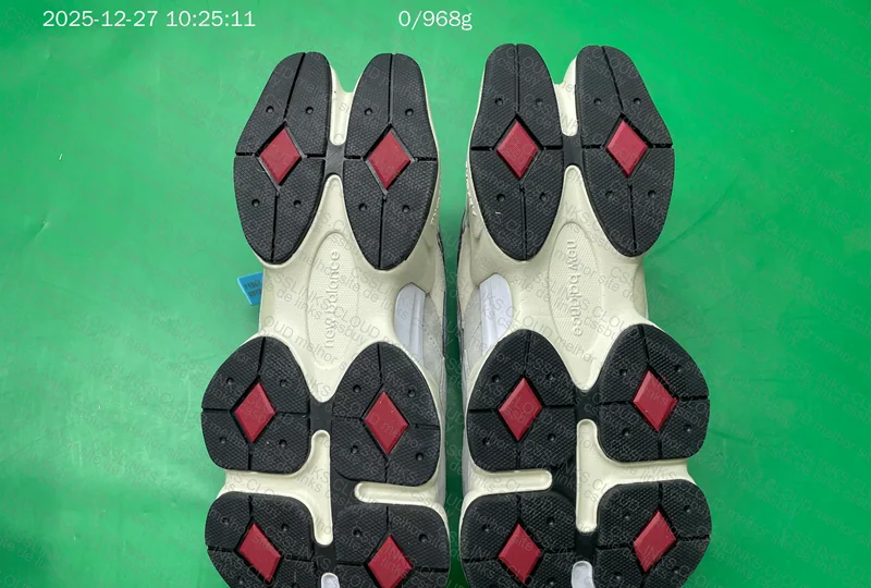 New Balance 9060 GRY/ Batch C (First Time Importing) 9