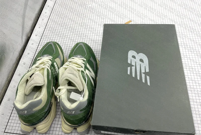 New Balance 9060 Nori 10