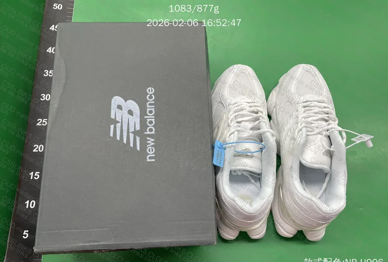 New Balance 9060 Off-white