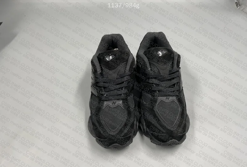NEW BALANCE 9060 TRIPLE BLACK 2