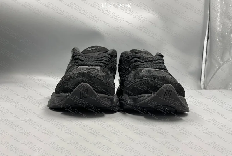 NEW BALANCE 9060 TRIPLE BLACK 3