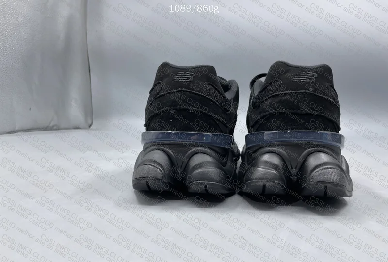 NEW BALANCE 9060 TRIPLE BLACK