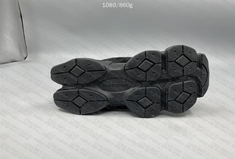 NEW BALANCE 9060 TRIPLE BLACK 6
