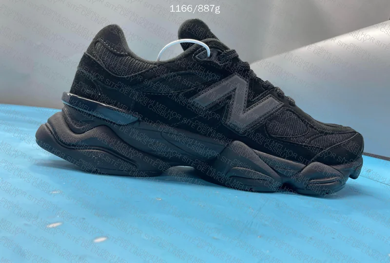 New Balance 9060 triple black 9