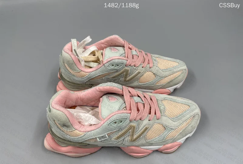 NEW BALANCE 9060(SALE)