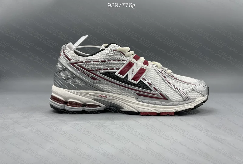 new balance Classic 7