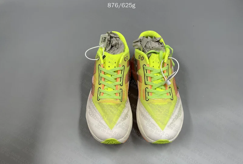 new balance elite v4 2