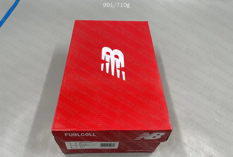 New Balance Fuel Cell V2 10