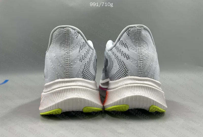 New Balance Fuel Cell V2 3