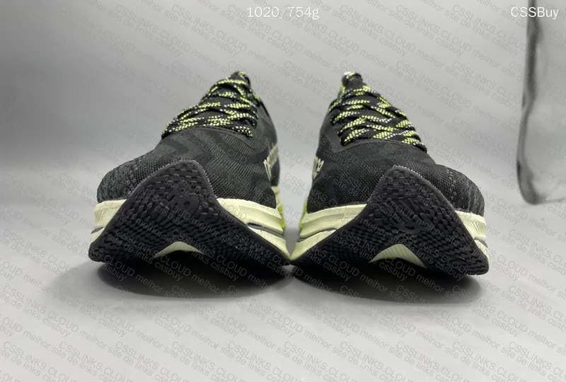 New Balance FuelCell Super Comp Trainer V2 2