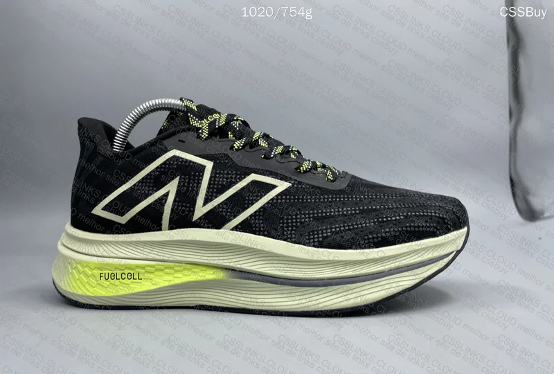 New Balance FuelCell Super Comp Trainer V2 4