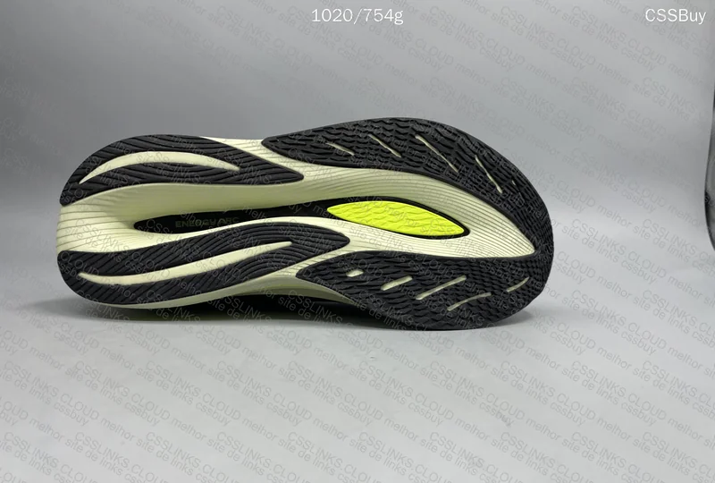 New Balance FuelCell Super Comp Trainer V2 6