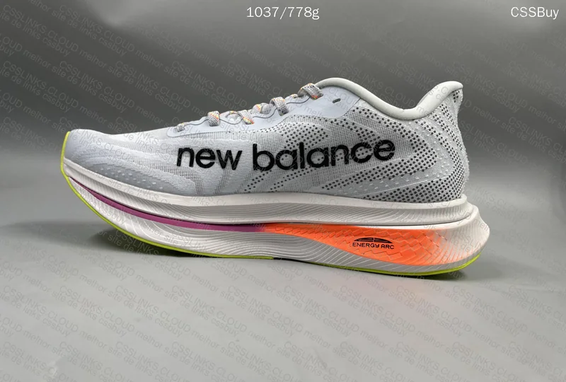 New Balance FuelCell Supercomp Trainer V2 5