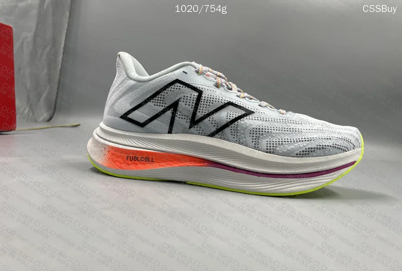 New balance fuelcell supercomp trainer v.2