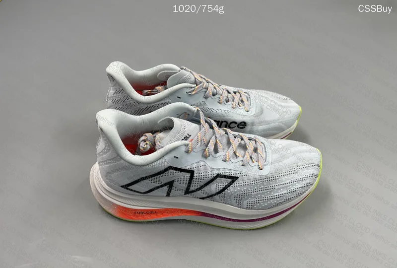 New balance fuelcell supercomp trainer v.2 4