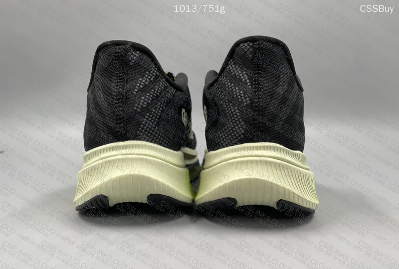 New Balance Fuelcell Supercomp Trainer V2 3