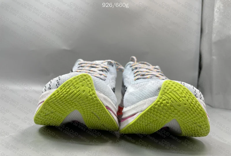 New Balance Fuelcell Supercomp Trainer V2 2