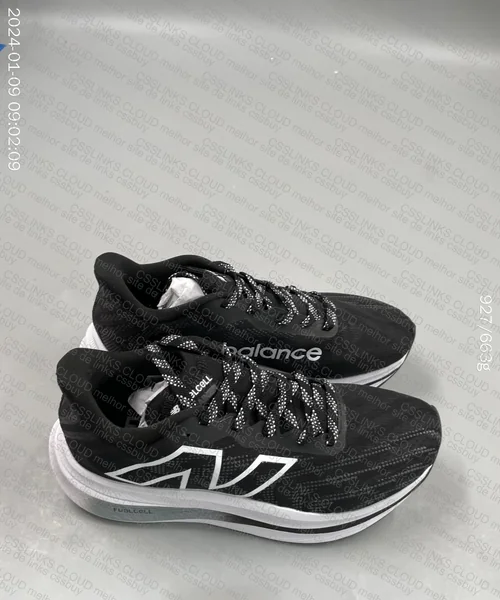New Balance FuelCell SuperComp V2