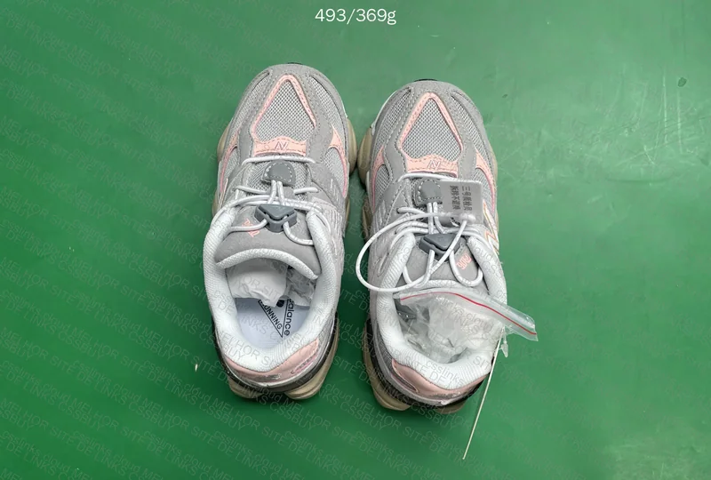 New Balance Kids 4