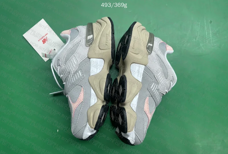 New Balance Kids 5